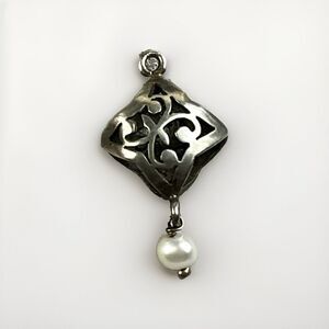 VTG 925 Sterling Silver Drop Dangle Charm White Pearl Open Metalwork Design 1.6g